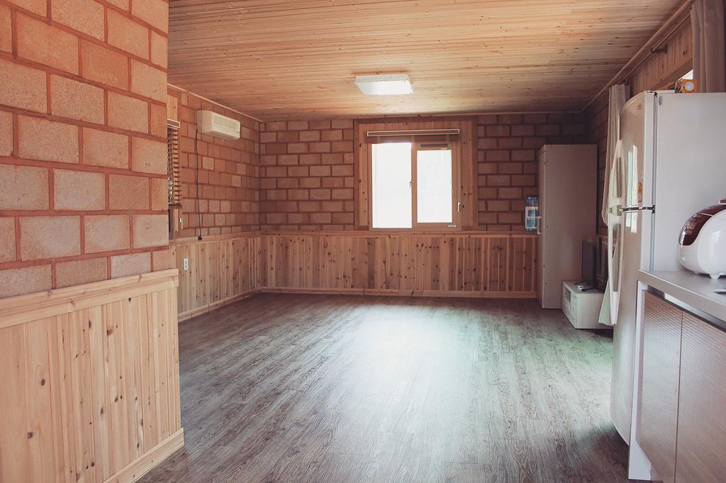Tobang Red Clay Pension Pohang Exterior foto