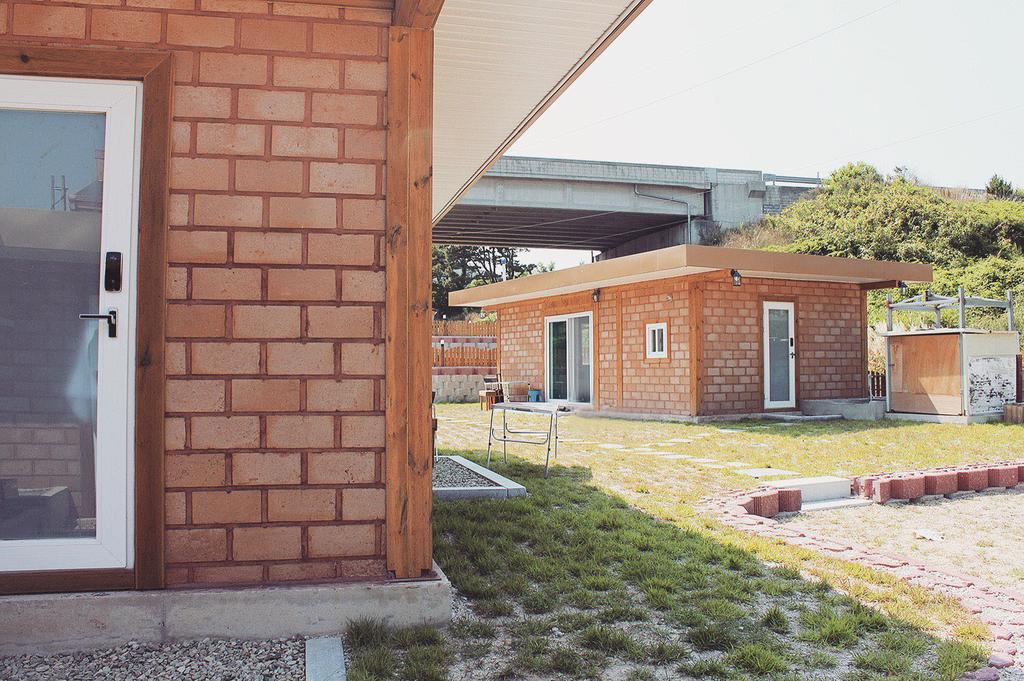 Tobang Red Clay Pension Pohang Exterior foto