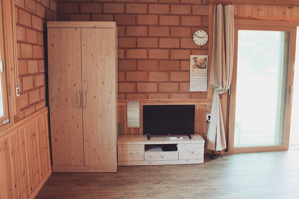 Tobang Red Clay Pension Pohang Exterior foto