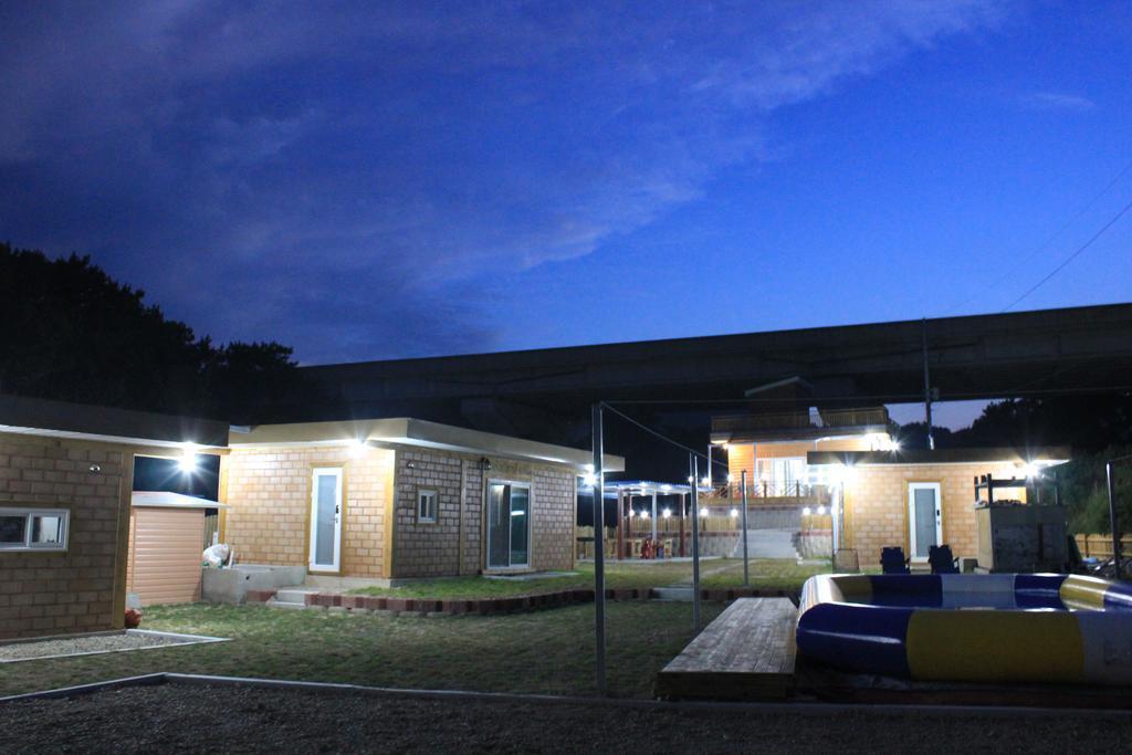 Tobang Red Clay Pension Pohang Exterior foto